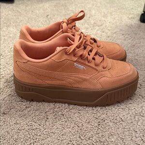 Puma-Karmen Il Idol
Platform Sneaker